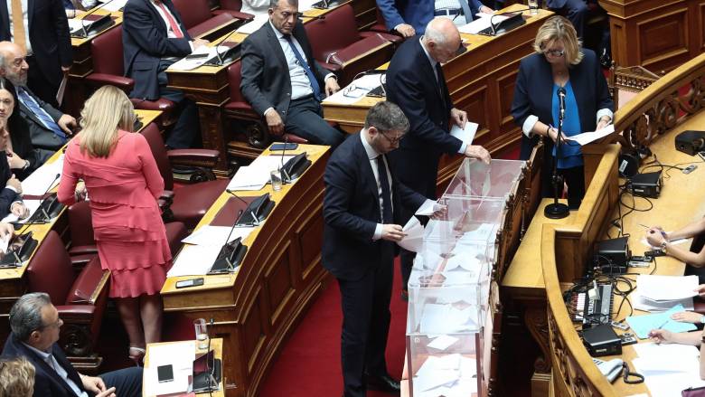 18.06.25 – From Parliament’s Ballot Boxes to History’s Cameras