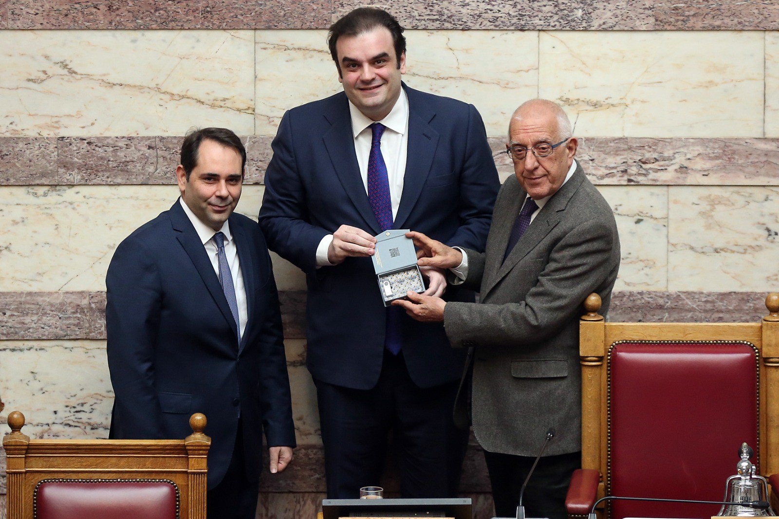 Προϋπολογισμός 2026: Σφιχτή δημοσιονομική πειθαρχία, σε μια κοινωνία που ζητά εγρήγορση Προϋπολογισμός 2026: Σφιχτή δημοσιονομική πειθαρχία, σε μια κοινωνία που ζητά εγρήγορση