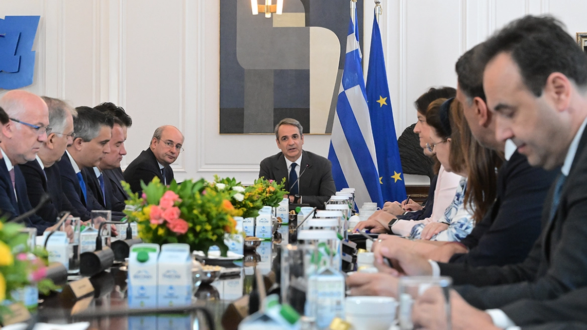 Επισκόπηση Τύπου 24/11 - Χάσμα ανάμεσα στην κυβερνητική αυτοπεποίθηση και τον Τύπο Επισκόπηση Τύπου 24/11 – Χάσμα ανάμεσα στην κυβερνητική αυτοπεποίθηση και τον Τύπο