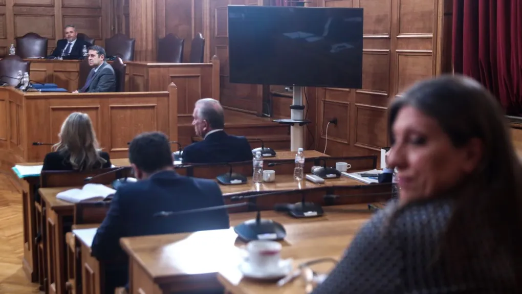 Όταν η λεπτομέρεια γίνεται πολιτική κρίση - Επισκόπηση Τϋπου 18/12 Όταν η λεπτομέρεια γίνεται πολιτική κρίση – Επισκόπηση Τϋπου 18/12