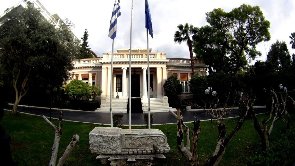 Η ατζέντα ξεφεύγει και το Μαξίμου τρέχει από πίσω – Επισκόπηση Τύπου 28/12