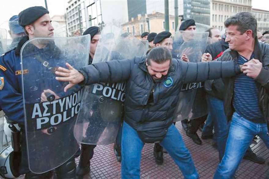 Σταμουλοκολλάδες vs τεχνοκρατών στην σκιά Τεμπών & FIR - Dark Room, Βηματοδότης, Big Mouth 15/01