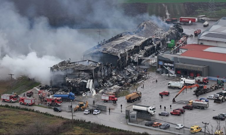 Εμπιστοσύνη ή σταθερότητα το διακύβευμα - Επισκόπηση Τύπου 27/01 Εμπιστοσύνη ή σταθερότητα το διακύβευμα – Επισκόπηση Τύπου 27/01