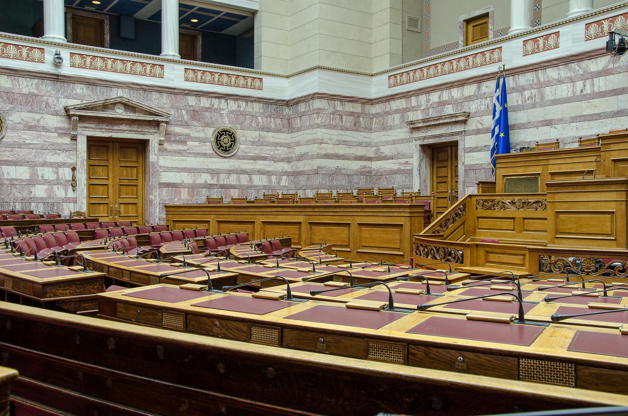 Πολιτική του “πώς φαινόμαστε”, χωρίς πυξίδα για το “πού πάμε” – Επισκόπηση Τύπου 09/02