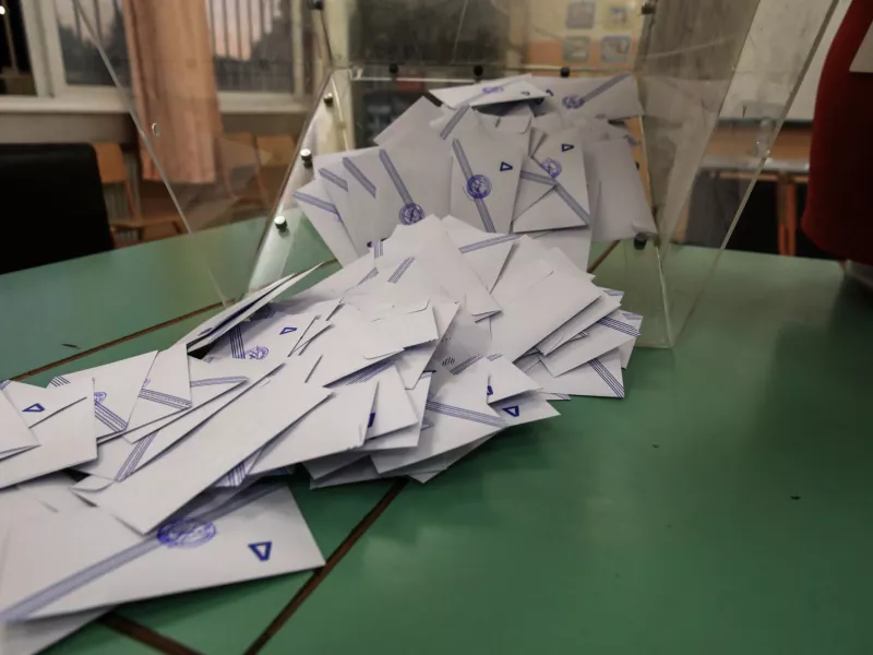 Υπάρχει καπνός για εκλογές το φθινόπωρο του 2026, υπάρχει και φωτιά; 12/02