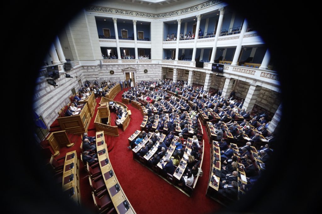 Η αντιπολίτευση ψάχνει αρχηγό και η κυβέρνηση ψάχνει αντίπαλο – Online Παραπολιτικές στήλες 29/05