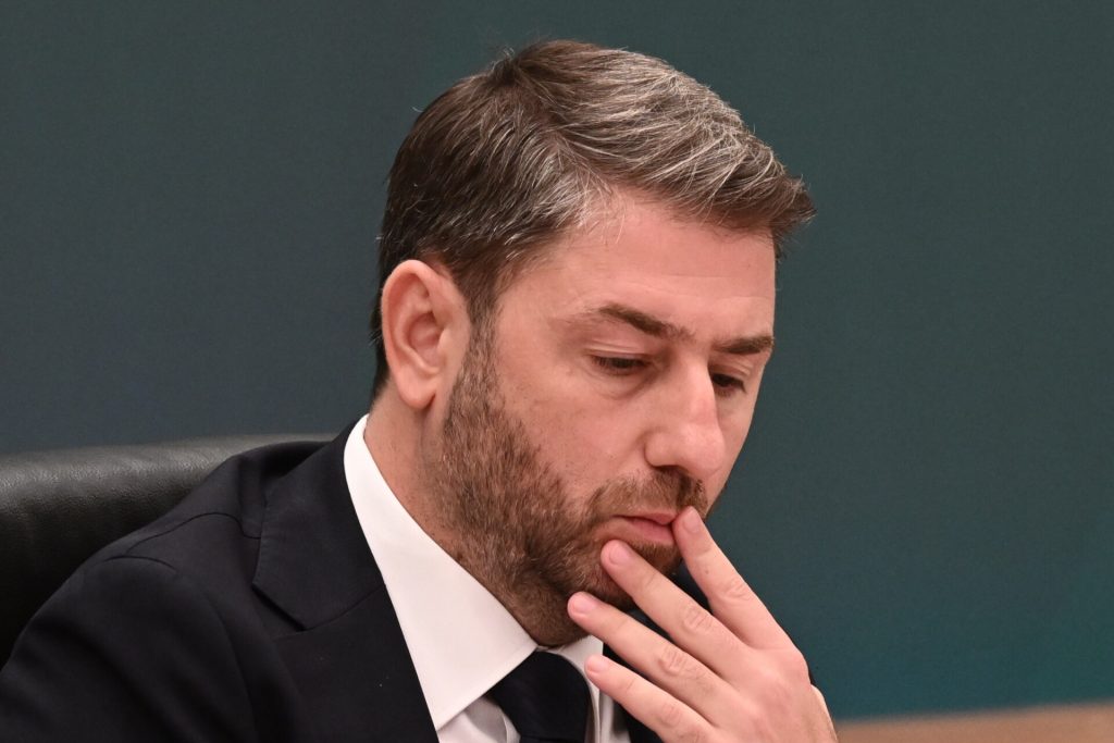 Θέλει να κυβερνήσει αλλά ξεχνάει το πόθεν έσχες – Online Παραπολιτικές στήλες 12/05