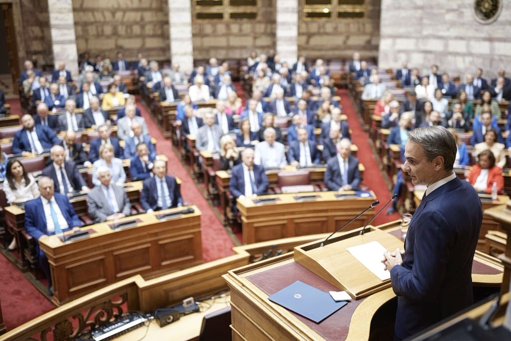 Τρία λεπτά ομιλίας στην ΚΟ, τέσσερα χρόνια συσσωρευμένης πολιτικής δυσφορίας – Online Παραπολιτικές στήλες 06/05