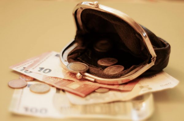 Ακρίβεια, Ορμούζ και πρόωρες κάλπες τον... Μάρτιο του 2027 - Online Παραπολιτικές στήλες 10/06 Ακρίβεια, Ορμούζ και πρόωρες κάλπες τον… Μάρτιο του 2027 – Online Παραπολιτικές στήλες 10/06