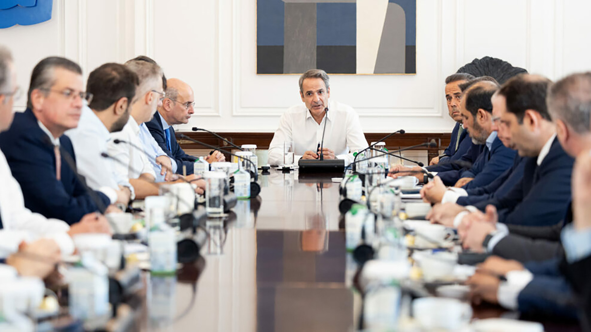 Από την πολιτική των εντυπώσεων στην πολιτική της ευθύνης – Επισκόπηση Τύπου 06/08