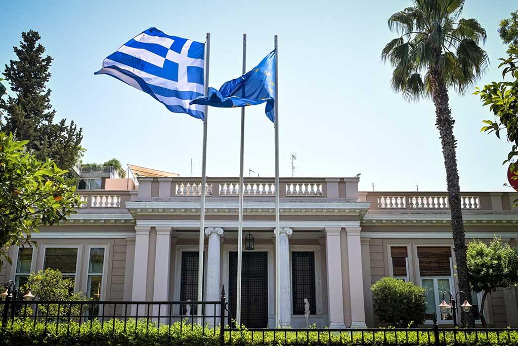 Η κυβέρνηση κρατά την πρωτοβουλία, αλλά οι περιορισμοί πολλαπλασιάζονται - Επισκόπηση Τύπου 21/09 Η κυβέρνηση κρατά την πρωτοβουλία, αλλά οι περιορισμοί πολλαπλασιάζονται – Επισκόπηση Τύπου 21/09