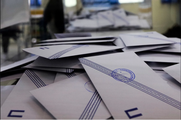 Η ΔΕΘ ως μάχη πολιτικής πρωτοβουλίας, αλλά όχι εκλογικής αναδιάταξης - Επισκόπηση Τύπου 03/09 Η ΔΕΘ ως μάχη πολιτικής πρωτοβουλίας, αλλά όχι εκλογικής αναδιάταξης – Επισκόπηση Τύπου 03/09