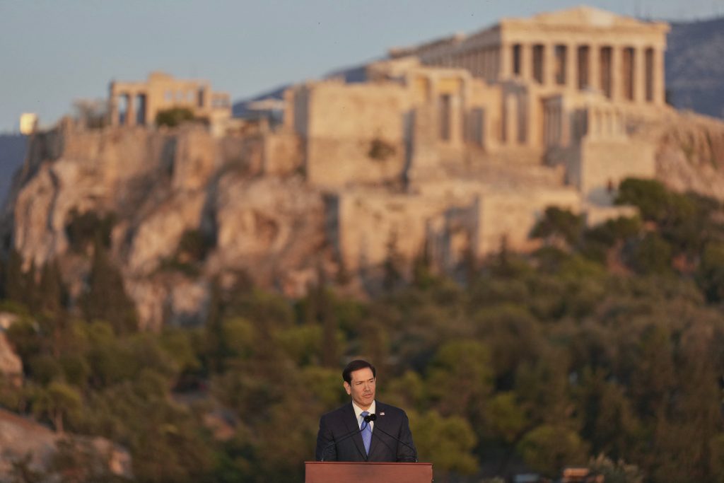 Η χρυσόσκονη της Πνύκας και η αριθμητική της φθοράς - Online Παραπολιτικές στήλες 08/10 Η χρυσόσκονη της Πνύκας και η αριθμητική της φθοράς – Online Παραπολιτικές στήλες 08/10